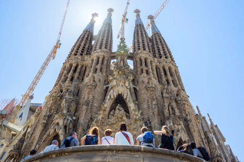 Vương cung thánh đường Sagrada Família